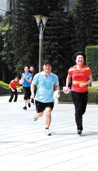 5536b301_s_b.jpg 5536b301_s_b.jpg