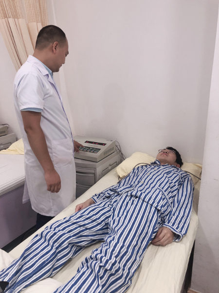 4.功能性电刺激治疗.jpg 4.功能性电刺激治疗.jpg