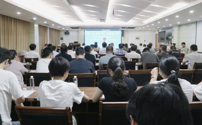 230003.jpg 230003.jpg