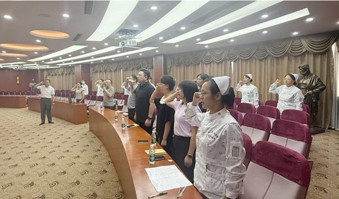 890008.jpg 890008.jpg