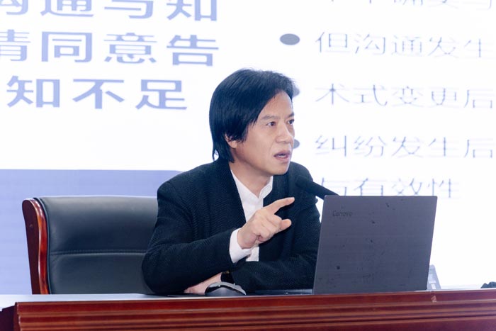 440003.jpg 440003.jpg