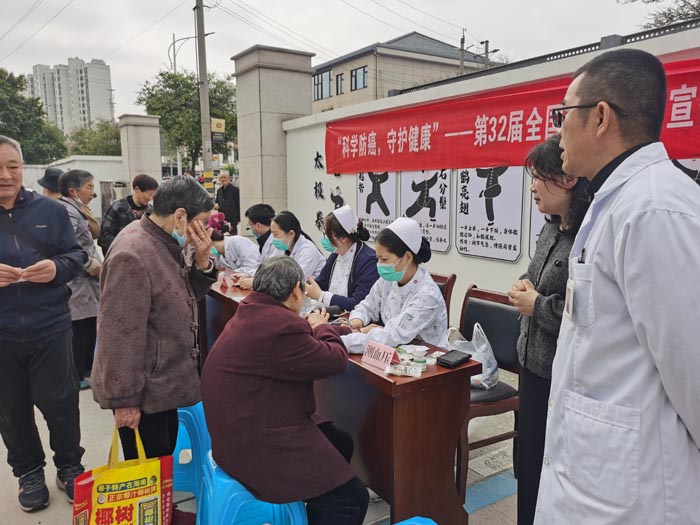 230001.jpg 230001.jpg